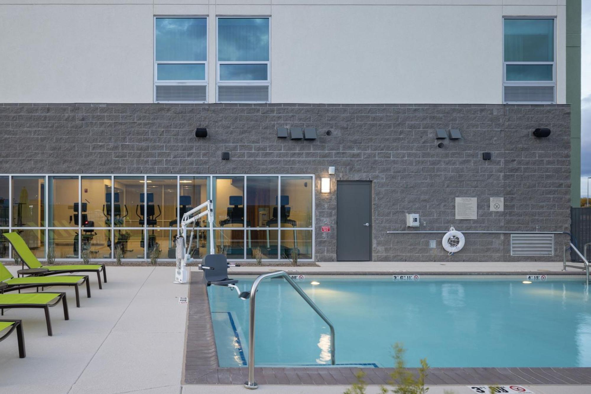 Springhill Suites By Marriott Tucson At The Bridges Exterior photo